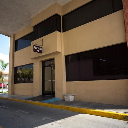 Capital O 88 Inn San Nicolas de los Garza Екстер'єр фото