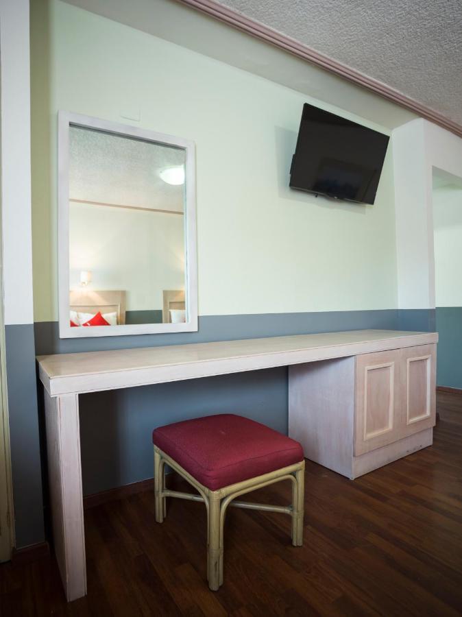 Capital O 88 Inn San Nicolas de los Garza Екстер'єр фото